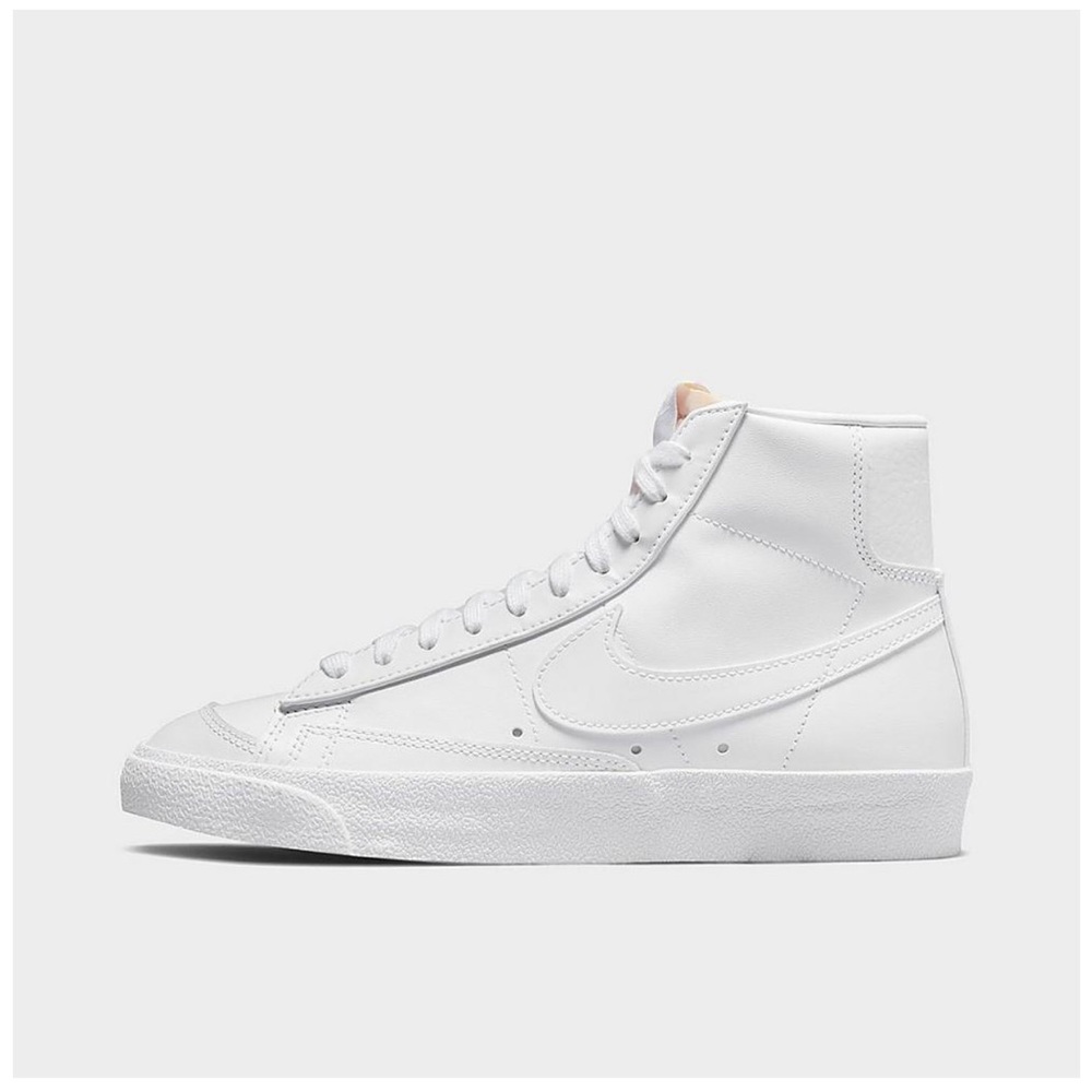 Woman’s Nike Hightop Blazer - White - Size 8